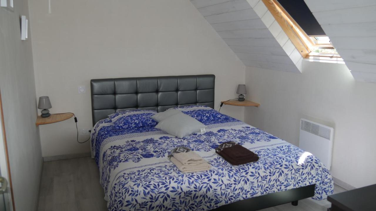 La Ferme Guibel Bed & Breakfast Plouzelambre Exterior photo